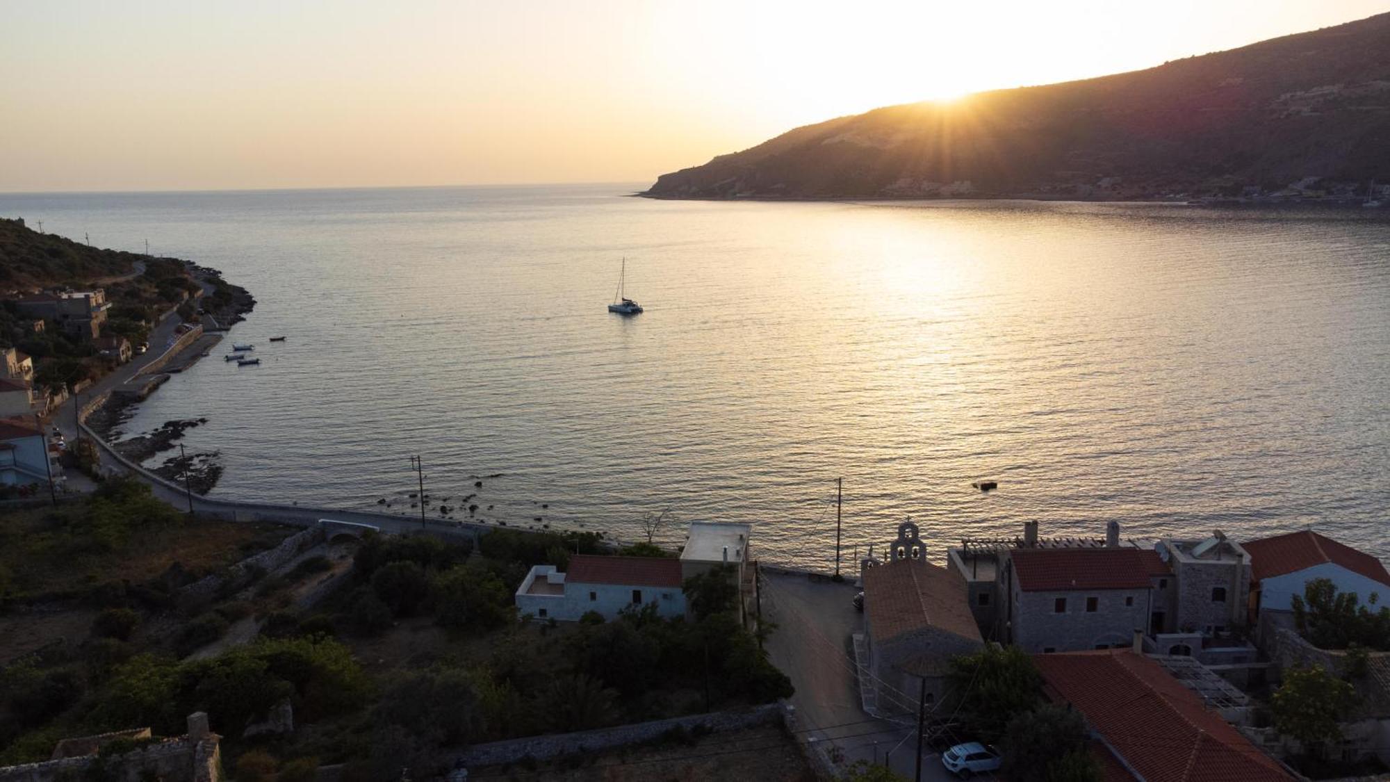 Sun Tatil Evi Néon Oítilon